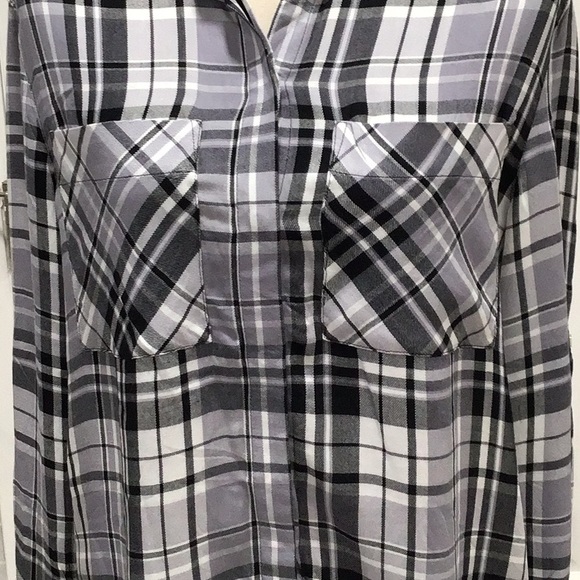 ๐ EXPRESS Plaid Button Down Shirt Hi-Lo Length Long Sleeves With Collar - Picture 3 of 11